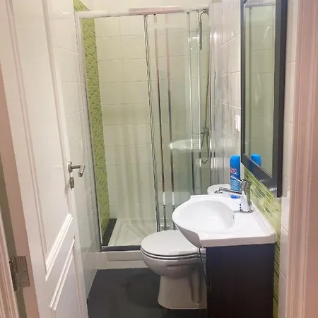 Spacious In - 175 M² - Private Balcony 아파트 *