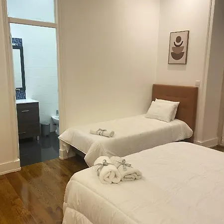 Spacious In - 175 M² - Private Balcony * 리스본