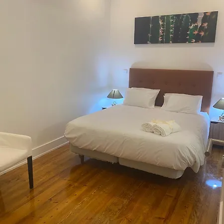 Spacious In - 175 M² - Private Balcony * Lisboa