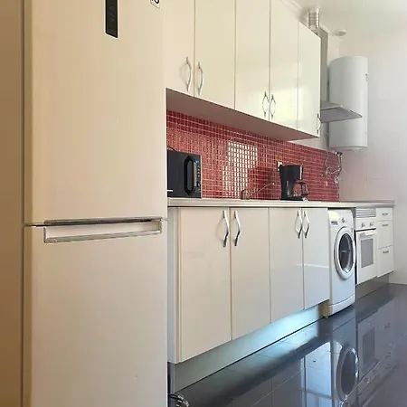 Apartment Spacious In 175 M² Private Balcony